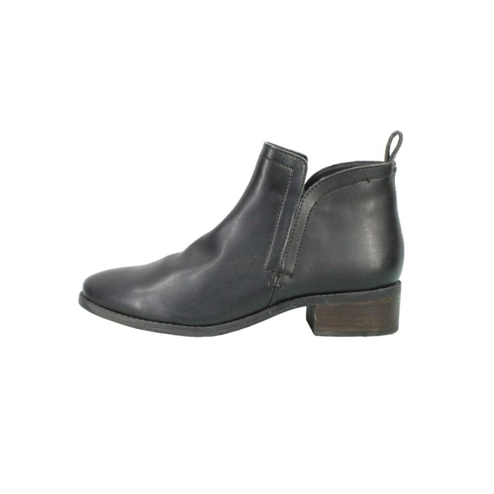 Dolce Vita ankle boots